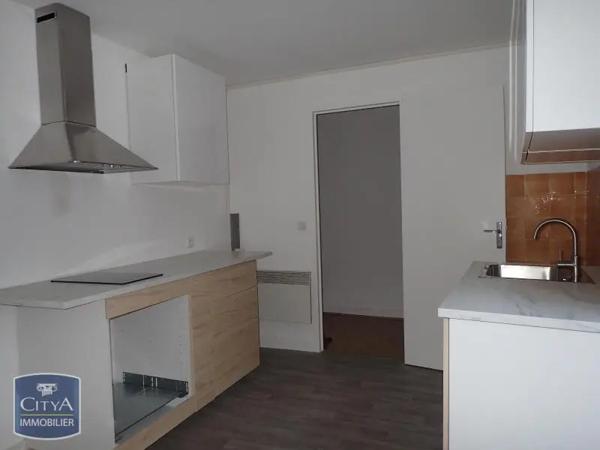 Appartement à louer 2 pièces 46.47m² Châteauroux (36000)