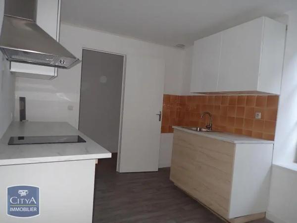 Appartement à louer 2 pièces 46.47m² Châteauroux (36000)