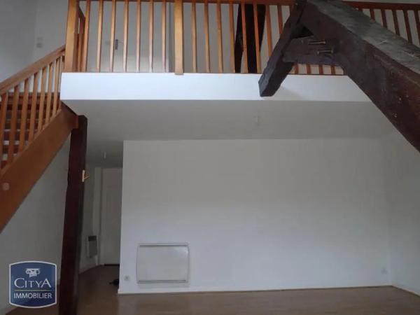 Appartement à louer 2 pièces 46.47m² Châteauroux (36000)