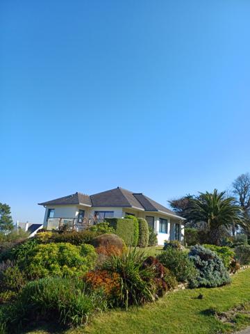 Plougasnou (29630) Plougasnou, Primel vue mer, maison 4 chambres sur terrain de 1200 m2.