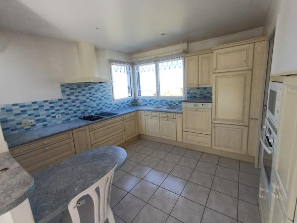 Plougasnou (29630) Plougasnou, Primel vue mer, maison 4 chambres sur terrain de 1200 m2.