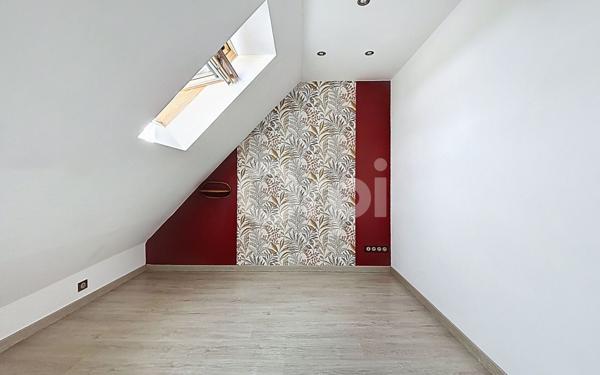 Maison à louer    3 pièces •  La Rue-Saint-Pierre