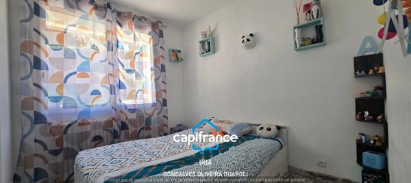 Maison en pierre semi-enterrée à vendre 5 pièces PUJOLS (47)