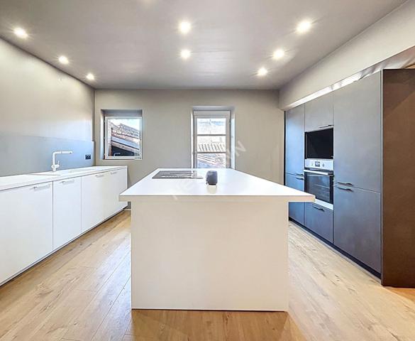 Charmant appartement de caractère 5 pièces Montauban Centre Historique