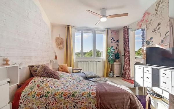 Appartement à vendre    4 pièces •  Toulon