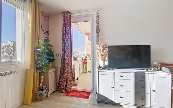 Appartement à vendre    4 pièces •  Toulon