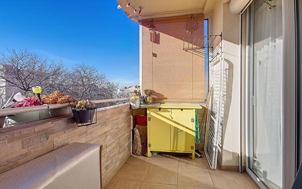 Appartement à vendre    4 pièces •  Toulon