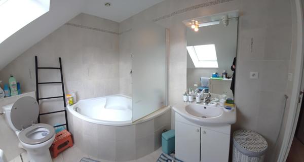 Maison à DOL-DE-BRETAGNE, 35120 - 5 pièces 133m²