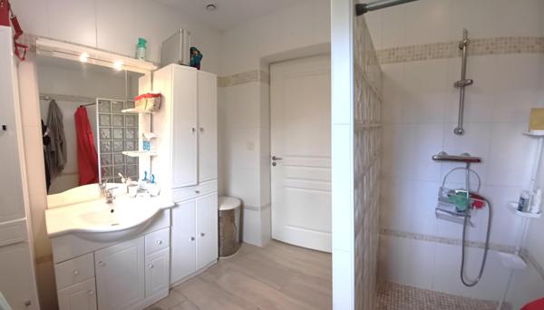 Maison à DOL-DE-BRETAGNE, 35120 - 5 pièces 133m²