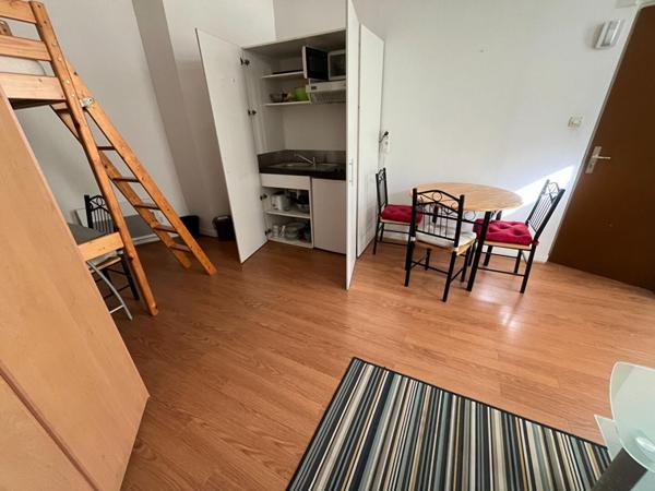 A LOUER : T1 à LILLE • rue du Rempart - VIEUX LILLE • 469 € CC • Réf. 642500100177-001