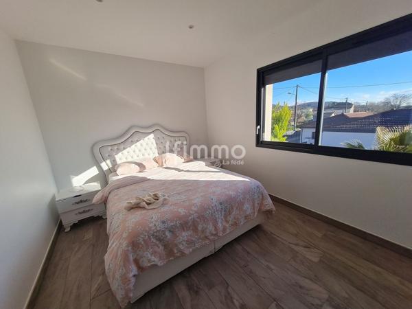 Maison 141.19m² Terrain 528m² Garage Chalet