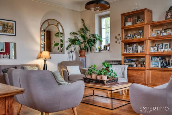 Étampes (91150) Maison de caractère avec terrasse dominant un jardin arboré de 800 m2 à Étampes