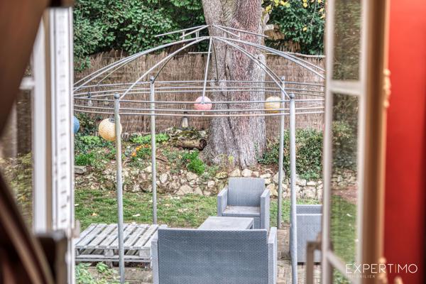 Étampes (91150) Maison de caractère avec terrasse dominant un jardin arboré de 800 m2 à Étampes