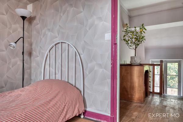 Étampes (91150) Maison de caractère avec terrasse dominant un jardin arboré de 800 m2 à Étampes