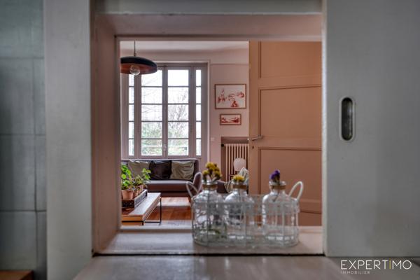 Étampes (91150) Maison de caractère avec terrasse dominant un jardin arboré de 800 m2 à Étampes