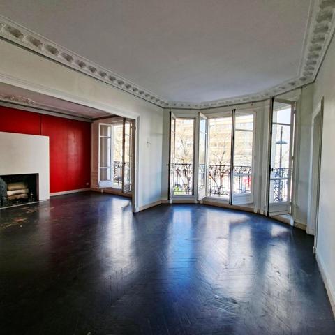 F5 traversant Rare Parquet Moulures Cheminées!
