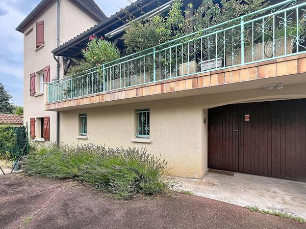 Maison familiale avec appartement indépendant et piscine à Prayssac