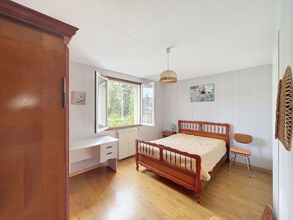 Maison familiale avec appartement indépendant et piscine à Prayssac