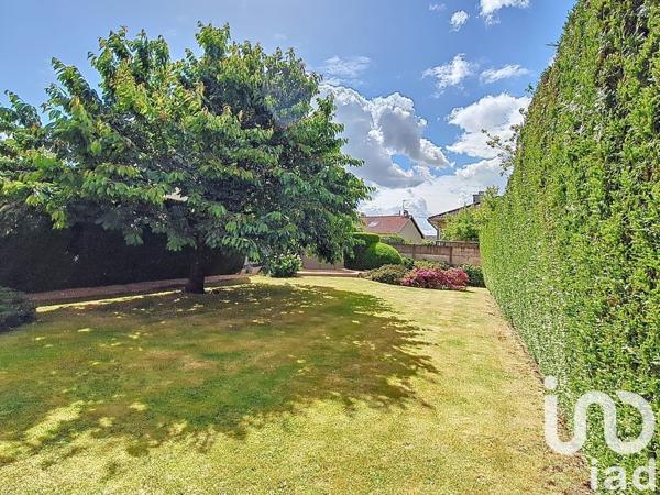 Maison traditionnelle 5 pièces de 102 m² à Pontault-Combault (77340)