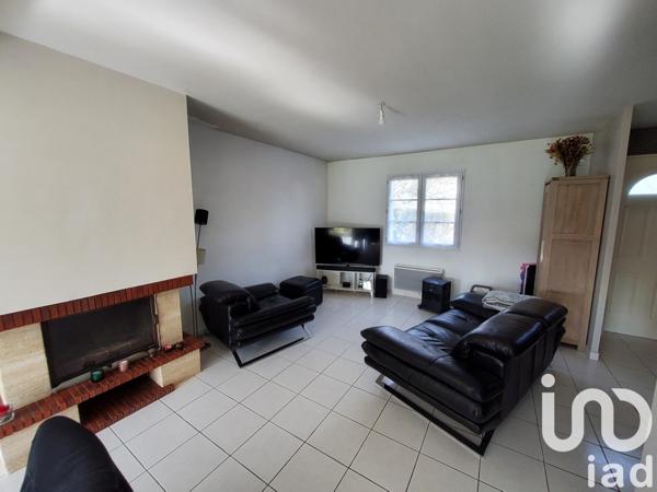 Maison 5 pièces de 125 m² à Beaucouzé (49070)