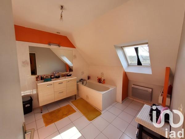 Maison 5 pièces de 125 m² à Beaucouzé (49070)