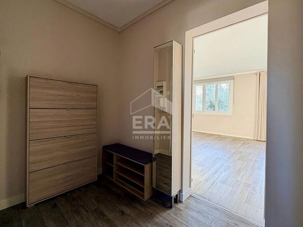 Sèvres Rive Gauche - Appartement 4 pièces de 80,50 m² au dernier étage avec balcon et parking