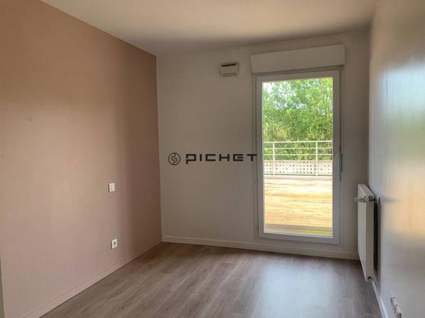 Appartement 3 pièces 63 m² PAU - 64000
