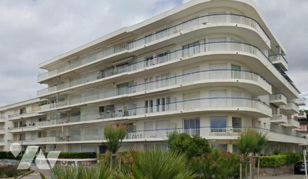 A VENDRE à LA BAULE FACE MER, APPT T2 de 46m2 traversant avec parking sécurisé