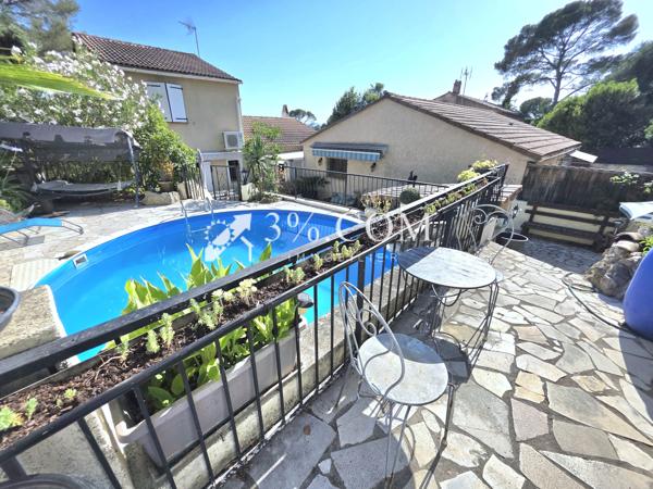 Maison
                                                                                                                                                                                                                                                                                                                        5 pièce(s)                                                                                                                                                                                                          4 chambre(s)                                                                                                                                                                                                          107  m²