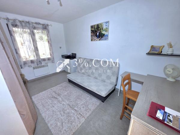 Maison
                                                                                                                                                                                                                                                                                                                        5 pièce(s)                                                                                                                                                                                                          4 chambre(s)                                                                                                                                                                                                          107  m²