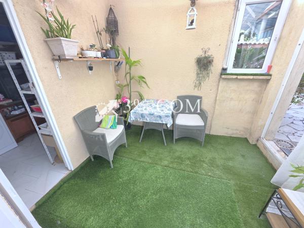 Maison
                                                                                                                                                                                                                                                                                                                        5 pièce(s)                                                                                                                                                                                                          4 chambre(s)                                                                                                                                                                                                          107  m²