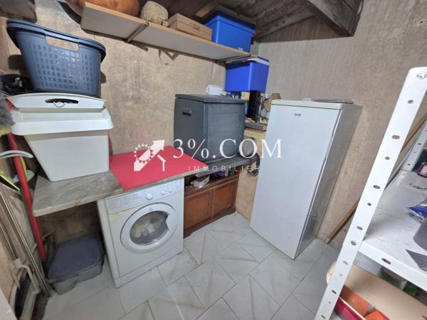 Maison
                                                                                                                                                                                                                                                                                                                        5 pièce(s)                                                                                                                                                                                                          4 chambre(s)                                                                                                                                                                                                          107  m²