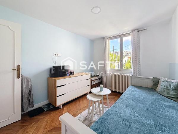 Maison sur beau terrain avec potentiel