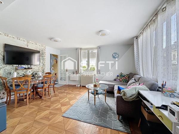 Maison sur beau terrain avec potentiel