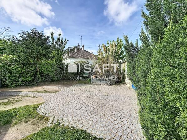 Maison sur beau terrain avec potentiel