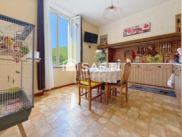 Maison avec terrain divisible et local indépendant(ancien cabinet kiné)