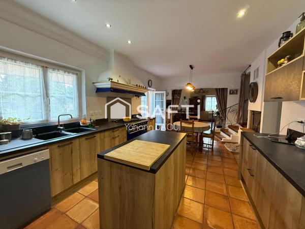 Maison 140 m² avec piscine à débordement, terrain arboré et oliviers – Carcès