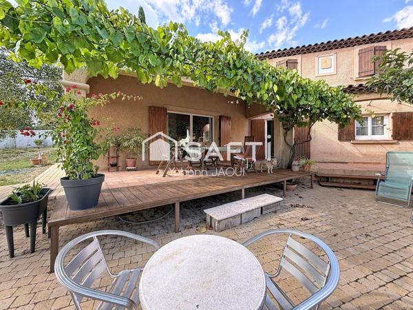 Maison 140 m² avec piscine à débordement, terrain arboré et oliviers – Carcès