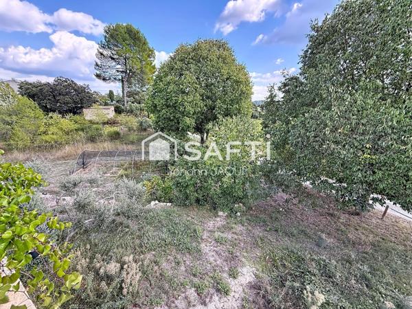 Maison 140 m² avec piscine à débordement, terrain arboré et oliviers – Carcès