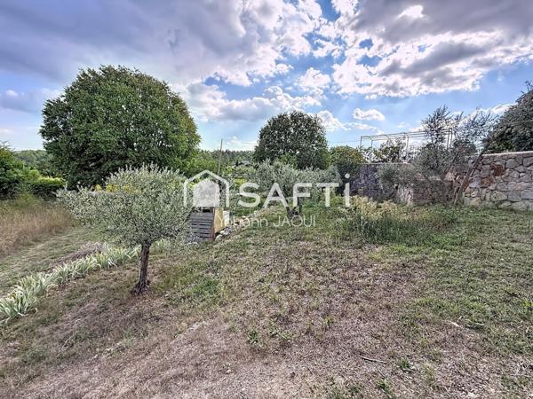 Maison 140 m² avec piscine à débordement, terrain arboré et oliviers – Carcès