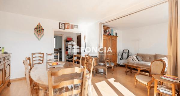 À vendre Appartement 4 pièces 74 m² - ÉGly 91520