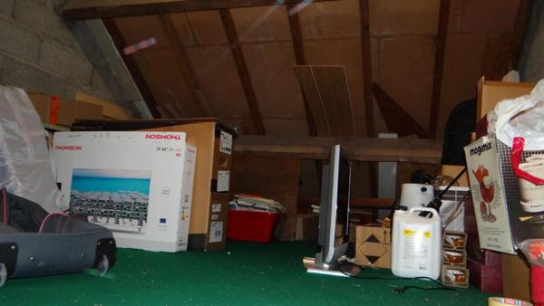 Maison St Sébastien Sur Loire 5 P . 3 Chs . 140 M² . 1 Bureau . 1 Garage . T 446 M²