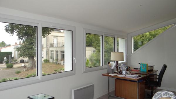 Maison St Sébastien Sur Loire 5 P . 3 Chs . 140 M² . 1 Bureau . 1 Garage . T 446 M²