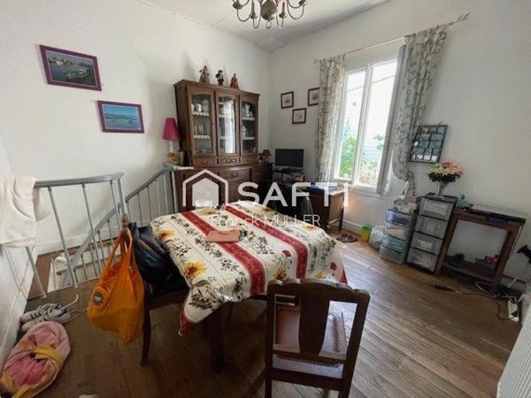 A découvrir, à rénover ! Fort potentiel