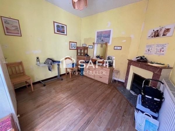 A découvrir, à rénover ! Fort potentiel