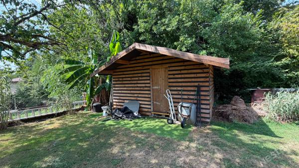 Charmante maison de campagne avec jardin et piscine à 5 mins à pied du bourg de Mouleydier