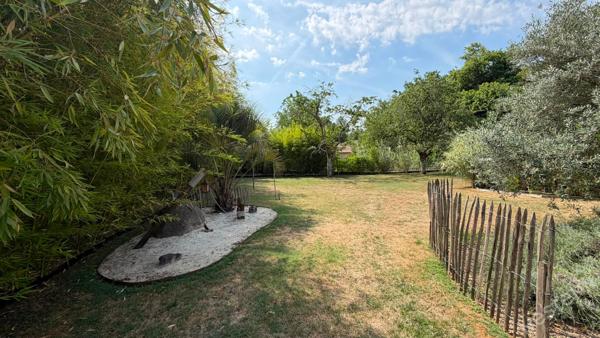 Charmante maison de campagne avec jardin et piscine à 5 mins à pied du bourg de Mouleydier