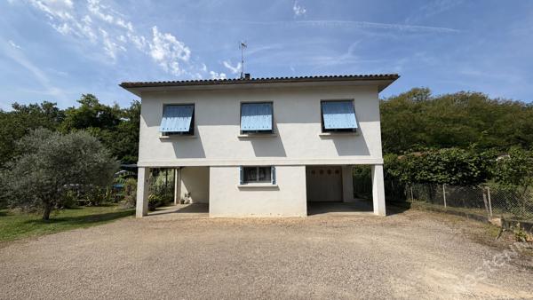 Charmante maison de campagne avec jardin et piscine à 5 mins à pied du bourg de Mouleydier