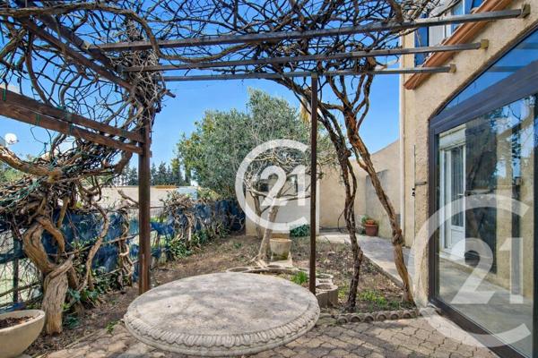 Maison à vendre  4 pièces - 93,90 m2 ST MARTIN DE CRAU - 13