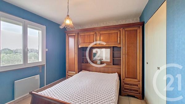 Maison à vendre  4 pièces - 93,90 m2 ST MARTIN DE CRAU - 13